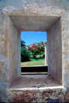 Koloa-oldest-church-window-.jpg (252115 bytes)