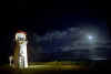 Lighthouse full moon .jpg (34082 bytes)